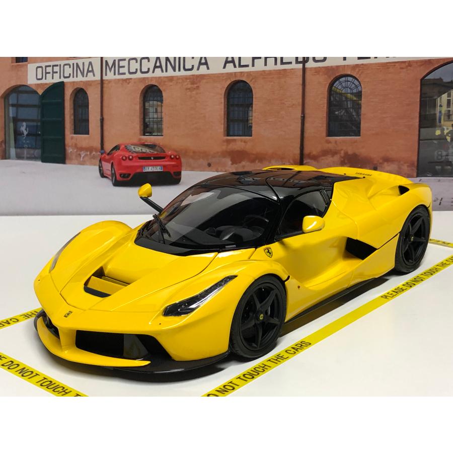 B.B.R BBR 1/18 Ferrari La Ferrari Giallo modena マットブラック