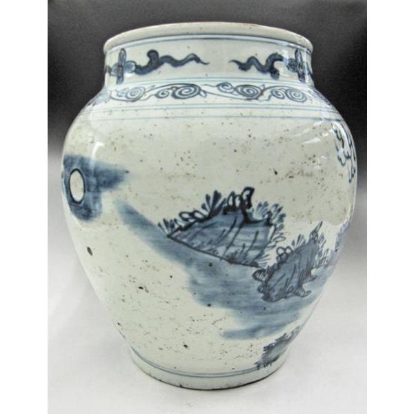 景徳鎮 染付麒麟文壺 高さ約23.5cm 中国美術 陶磁器 希少 花瓶 白磁