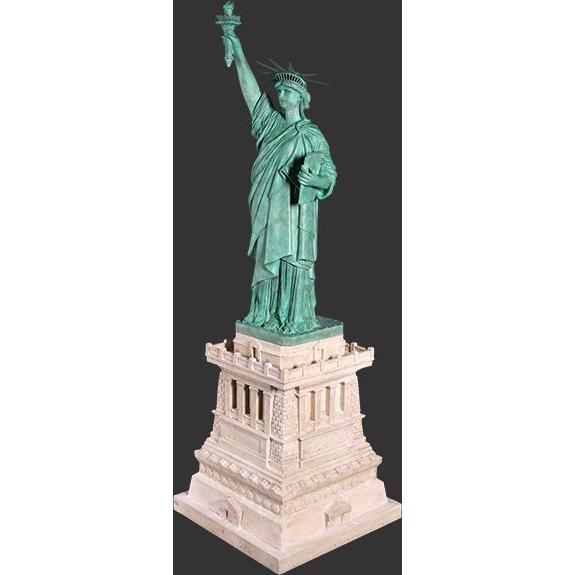 自由の女神・台座付きフィギュア ビッグサイズ（188cm） ※この商品は