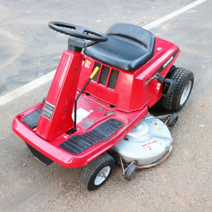 送料無料】芝刈機 ホンダ Hydorostatic3013 H3013H 2014年 乗用芝刈機