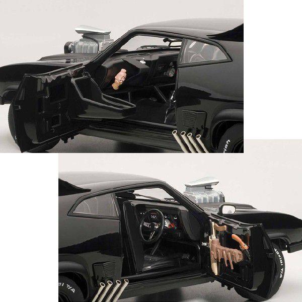 オートアート マッドマックス2 ザ・ロードウォリアー インターセプター