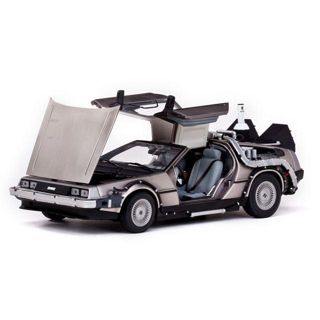 SUNSTAR バック・トゥ・ザ・フューチャー デロリアン PART2モデル 1/18