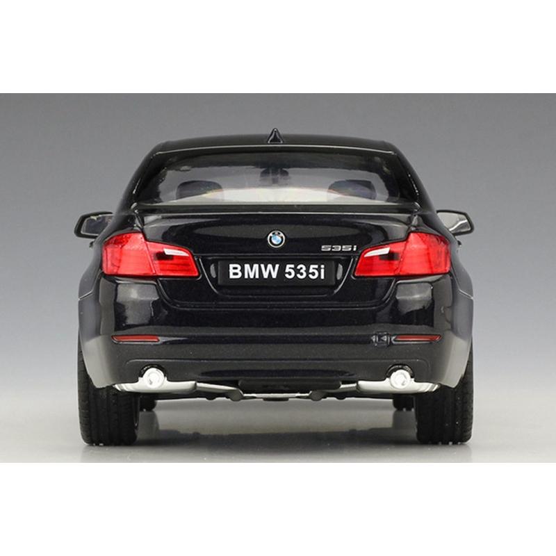 1/24 BMW 535i ミニカー 模型 合金 モデルカー 3カラー : EIWAヤフー店