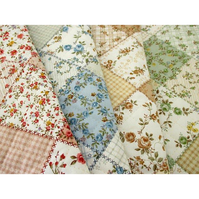 生地 50cm単位 キルティング 花柄パッチワーク風 562-243-2 実店舗