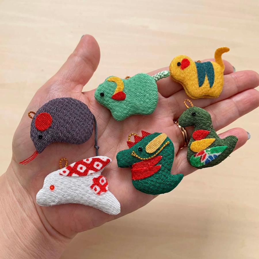 お正月飾り ちりめん細工 十二支 干支 1個 和の伝統を楽しむ 伝統工芸