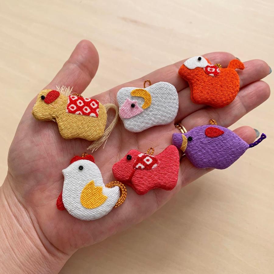 お正月飾り ちりめん細工 十二支 干支 1個 和の伝統を楽しむ 伝統工芸