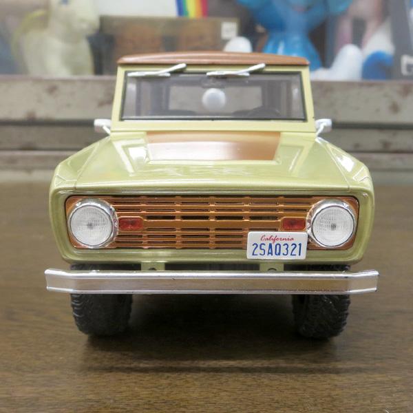 グリーンライト ロスト ミニカー 1/24 グリンライト LOST 1970 Ford