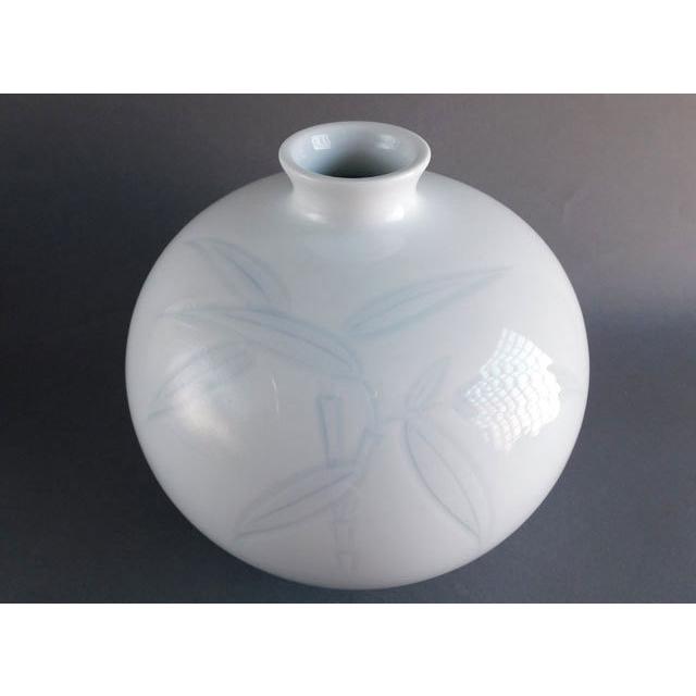 人間国宝 井上 萬二 白磁染笹彫文 花瓶 壺 : 古美術植松 - 通販