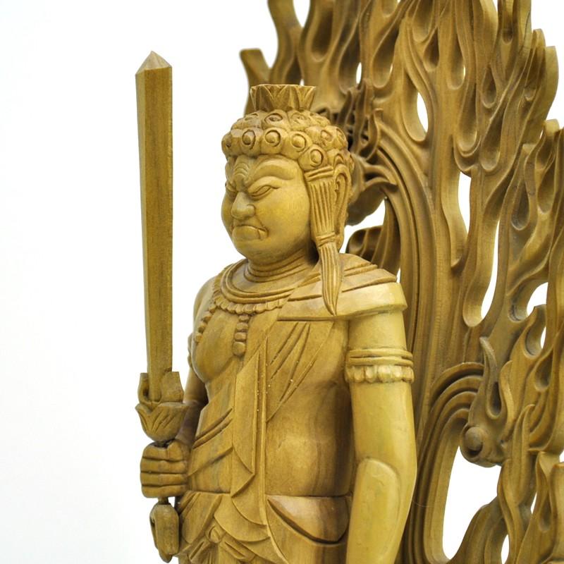 木彫り仏像 【不動明王】 白檀 立5.0寸 総高27.8cm 真言宗脇仏 : 海宇