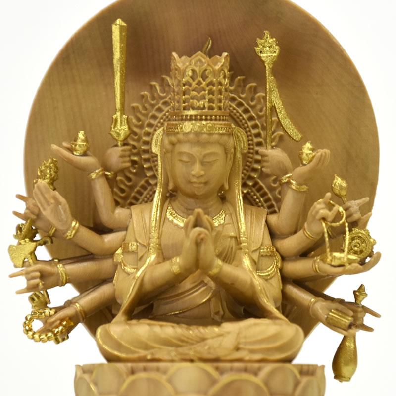 木彫り仏像-小仏 【准胝観音菩薩】 柘植（ツゲ） 金泥仕様 安産・延命