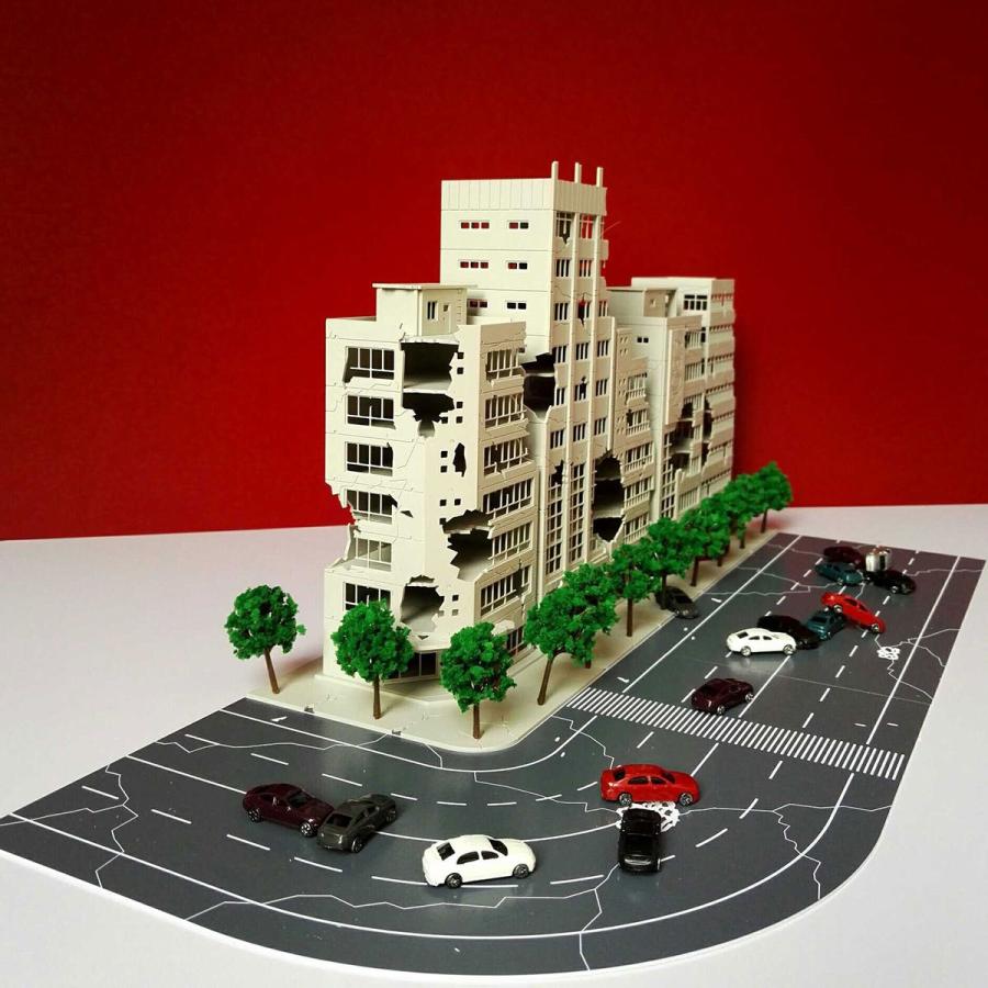 ジオラマ ストラクチャー 鉄道模型 建物 廃墟ビル 道路 樹木 ミニカー