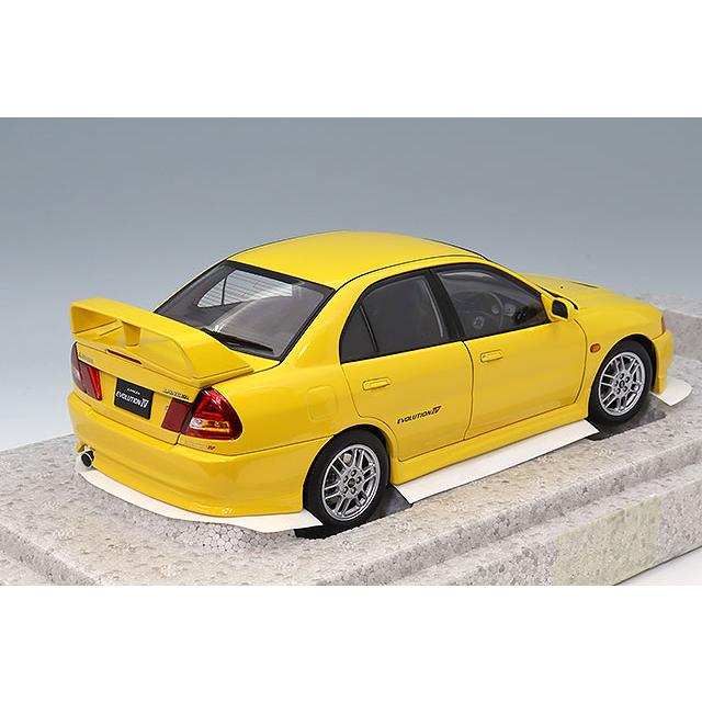 MOTORHELIX 1/18 三菱 ランサー エボリューション EVO IV ダンデ
