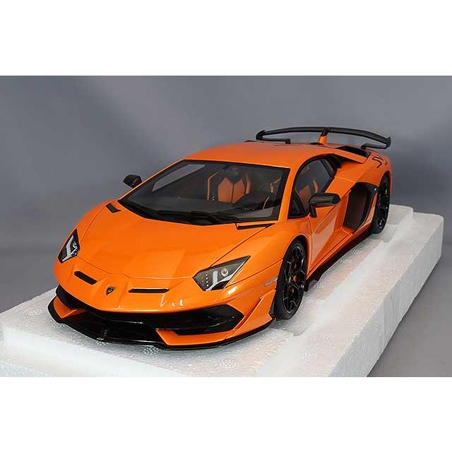 オートアート コンポジット 1/18 ランボルギーニ アヴェンタドール SVJ