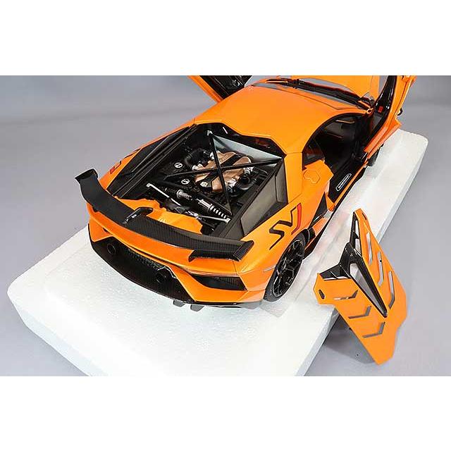 オートアート コンポジット 1/18 ランボルギーニ アヴェンタドール SVJ