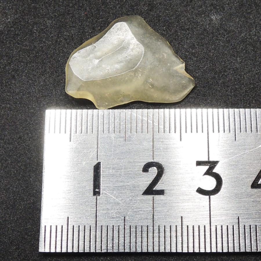 リビアングラス 原石 テクタイト インパクトガラス リビア産 リビア