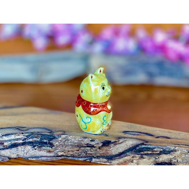 九谷焼 高級 陶磁器 招き猫 ミニ 幸せ黄色 左手 黄色唐草 2号(千客万来