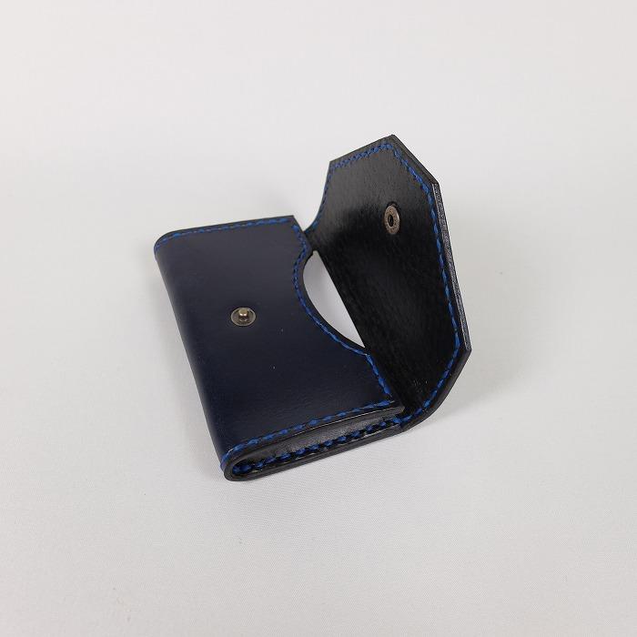 阿波レザー 本藍染め革・カード入れ付き名刺入れ（CC-3） : 黒革レザー