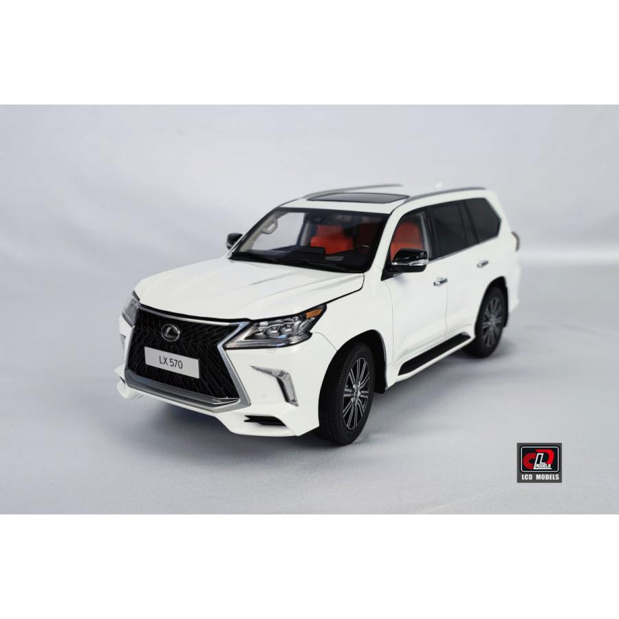 ミニカー 1/18 LEXUS LX570 レクサス 2022 白 超精密モデル 予約商品