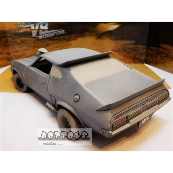 汚れメーキャップ仕様 ミニカー 1/18 GREENLIGHT マッドマックス