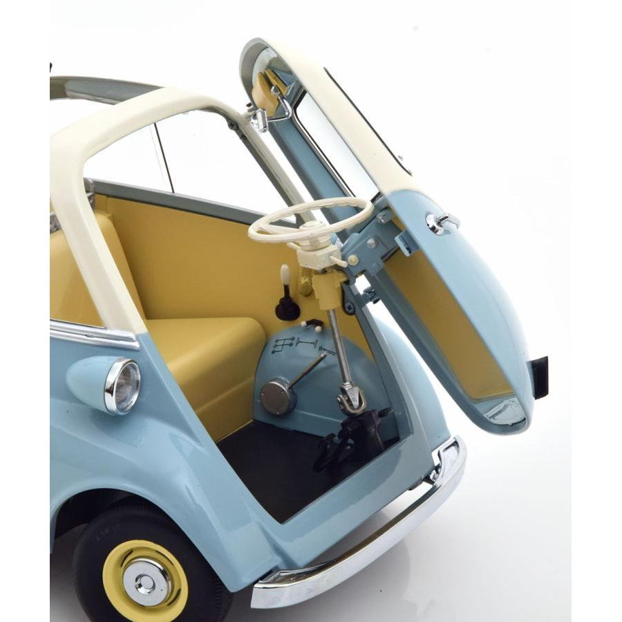 ドアとハンドルのギミックまで再現された ミニカー 1/12 巨大 BMW