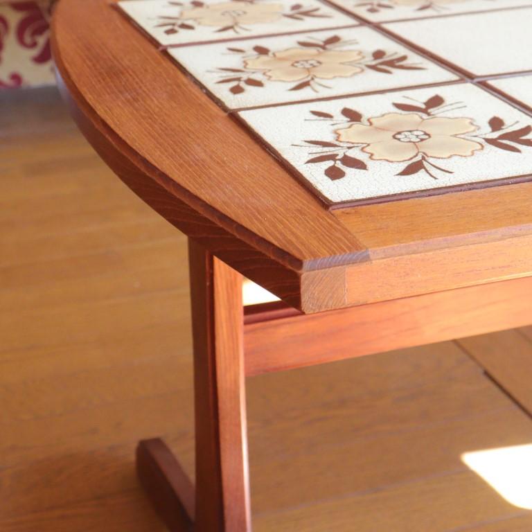 タイルトップテーブル ヴィンテージ 長方形 イギリス 木製 レトロ