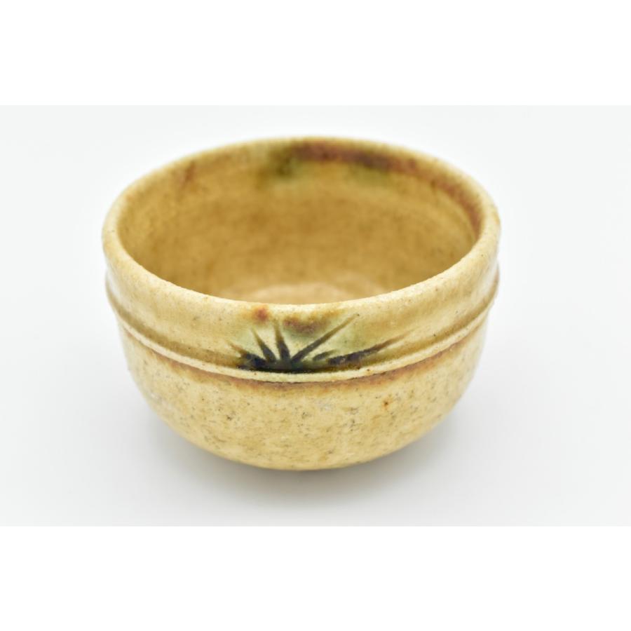 瀬戸焼 ぐい呑み 加藤伸也作 黄瀬戸ぐい呑 item no.2f462 : ハマダヤ