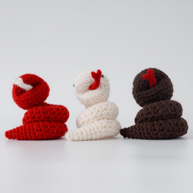 knitworm 編み物キット 干支の編みぐるみ 2025 干支 巳 蛇 へび