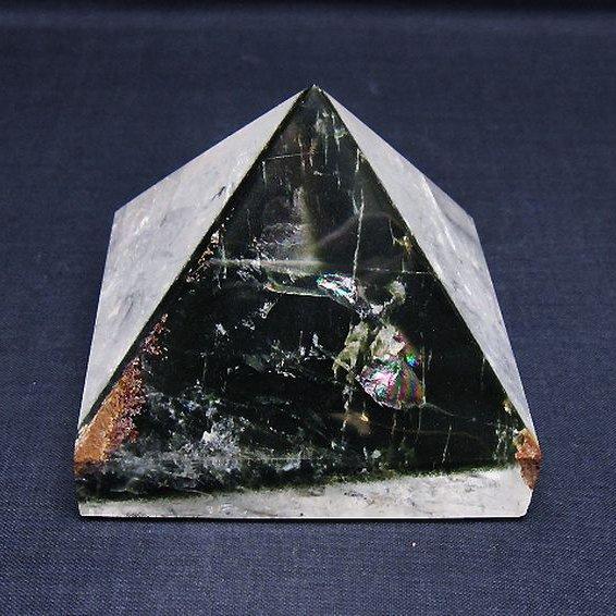 パワーストーン 天然石 ガーデンクォーツ（庭園水晶）ピラミッド t648