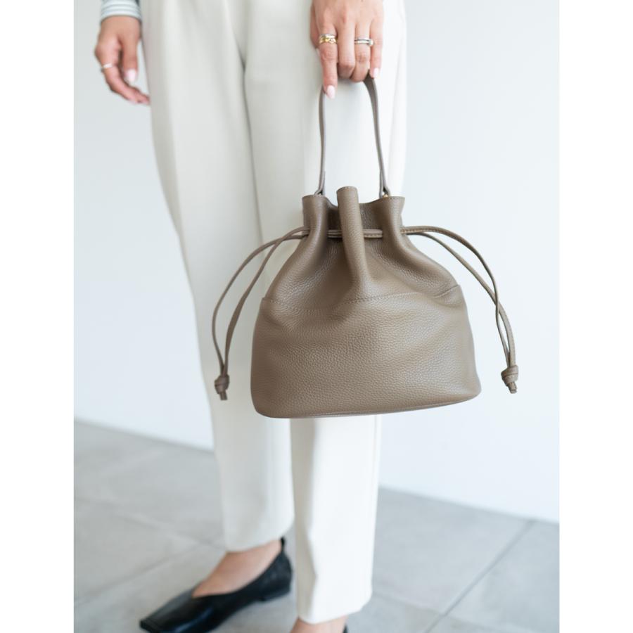 本革 2WAY 巾着 バッグ レディース ショルダーバッグ 斜め掛け 軽量