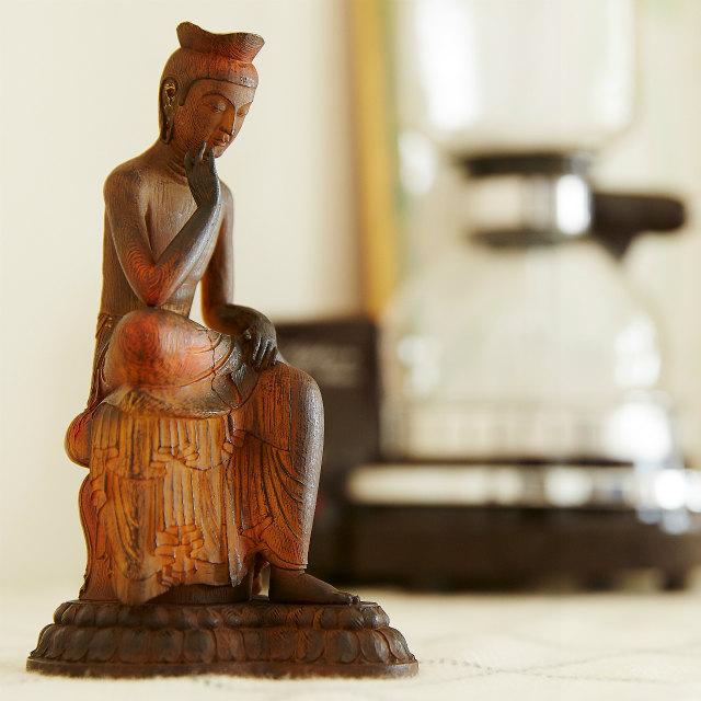 弥勒菩薩 | みろくぼさつ 約160(H)×78(W)×100(D)mm 350g イスム