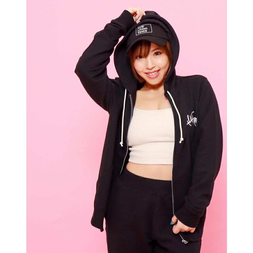 HTML03 HTML ZERO3×STARDOM パーカー ジップアップ 白川未奈 コラボ