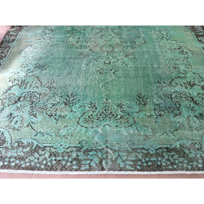 オーバーダイド ヴィンテージラグ グリーン トルコ手織り絨毯 アップ