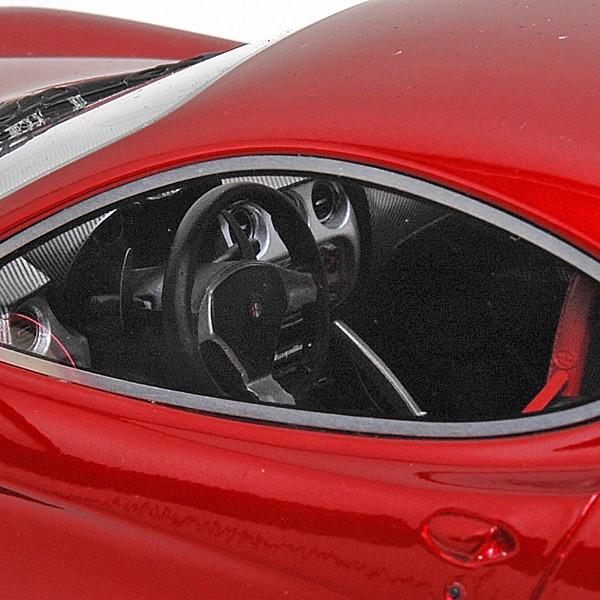 アルファロメオ（ALFA ROMEO） 1/18 8C Competizioneミニチュアモデル