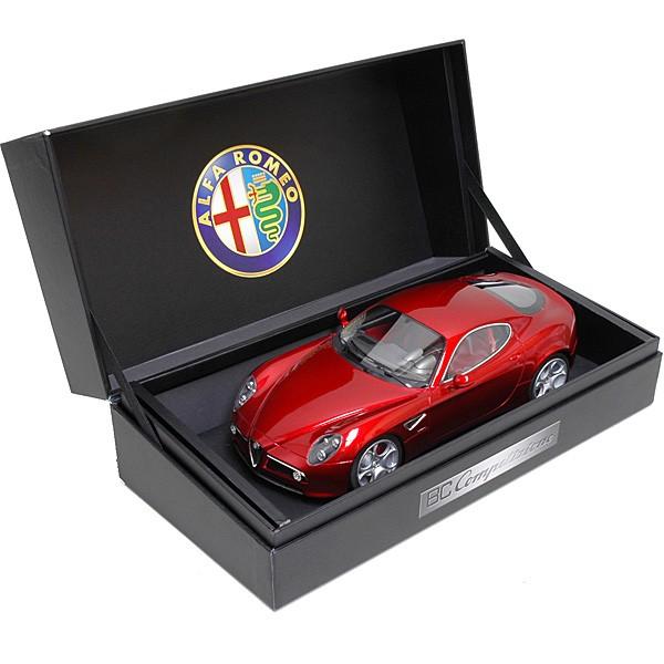アルファロメオ（ALFA ROMEO） 1/18 8C Competizioneミニチュアモデル