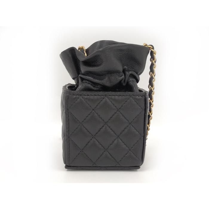 CHANEL（シャネル） チェーンショルダーバッグ マトラッセ ミニ巾着