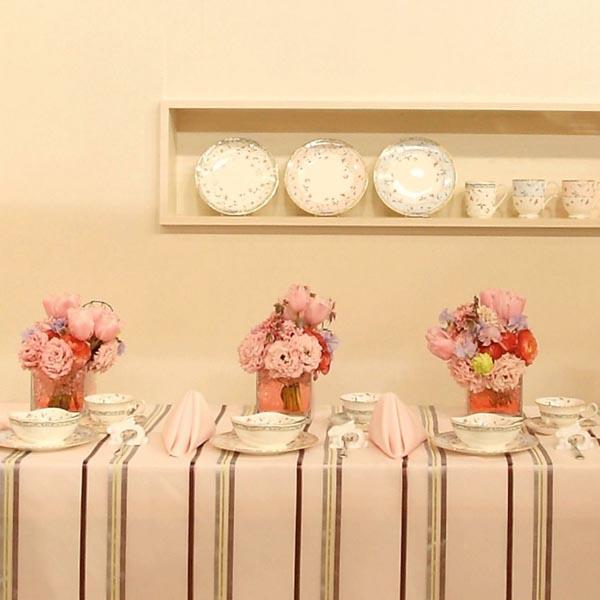 ノリタケ 花更紗 21cm プレートペア （色変り） 〈4409-56L/P97211