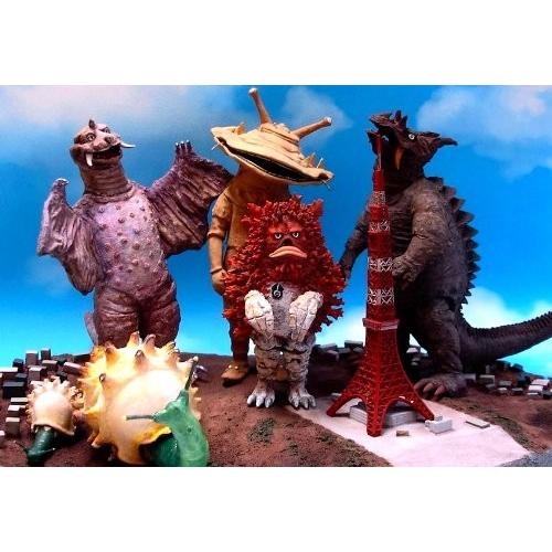 未塗装組み立てキット】おまんたワールド ウルトラQは素敵な世界 A