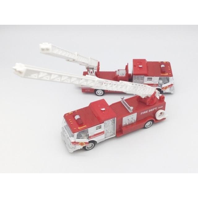 アメリカン消防車 お得な2台セット 白 サイレン音 パトライト点滅