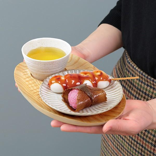 お盆 23cm トレー 手彫り 天然木 プレイスマット ランチョンマット