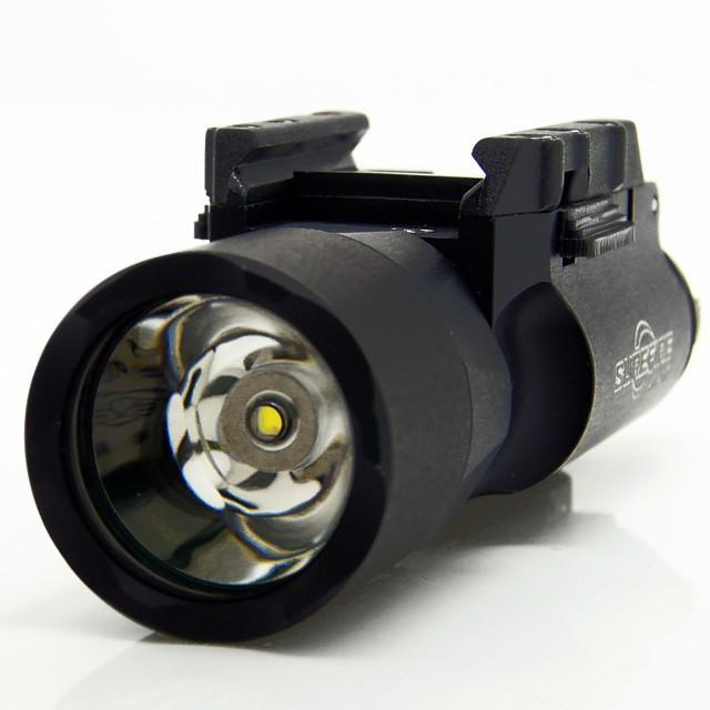2/25(水)5％OFFクーポン】SUREFIRE タイプ X300 ULTRA ウェポンライト