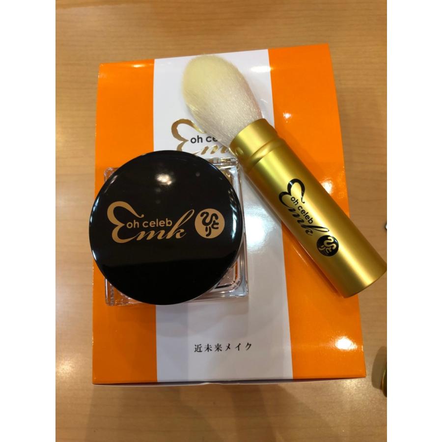 銀座まるかん 大セレブ光チーク 上品なキラキラ 顔が明るくなるピンク