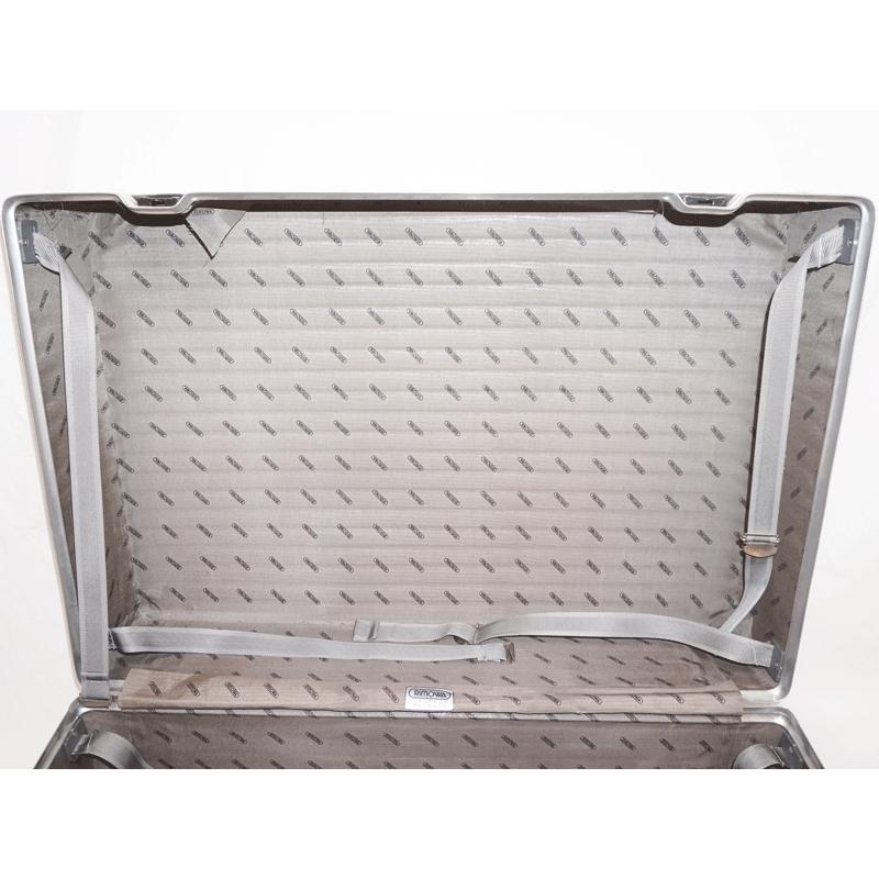 年季充分ボコボコ系】リモワ RIMOWA アルミトランクケース