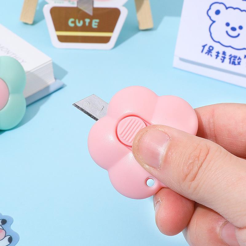 花型カッター カッターナイフ ミニサイズ 韓国 文房具 手帳 雲カッター