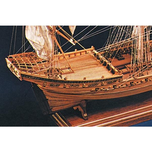 帆船模型キット ミスティック : 木製模型キットのマイクロクラフト