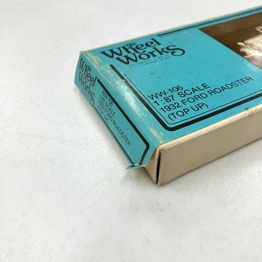 現品 新品 The Wheel Works 1/87 1932 FORD ROADSTER プラモデル