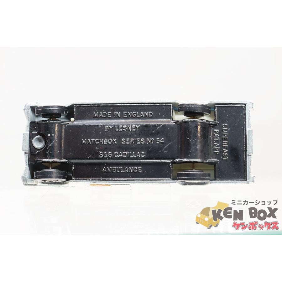 MATCHBOX マッチボックス 54 CADLILAC キャデラック AMBULANCE 救急車