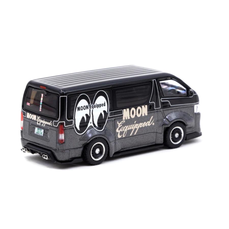 Tarmac Works T64-038-ME2 トヨタハイエース ワイドボディ Mooneyes