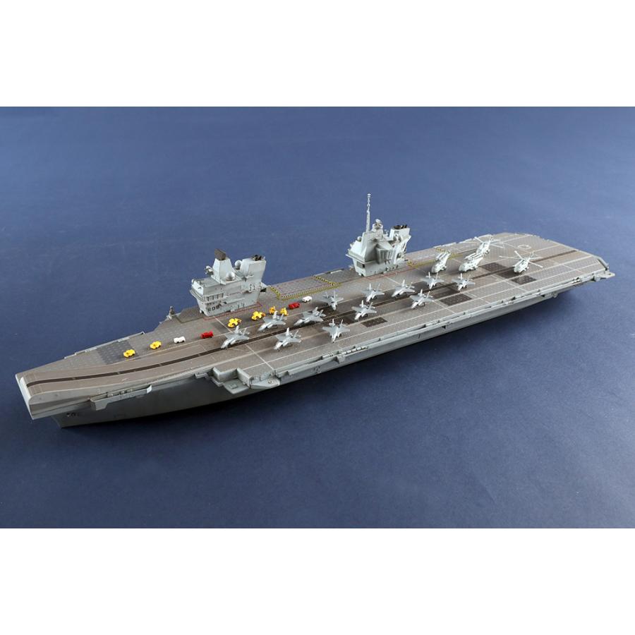 トランペッター トランぺッター 1/700 イギリス海軍 航空母艦 HMS
