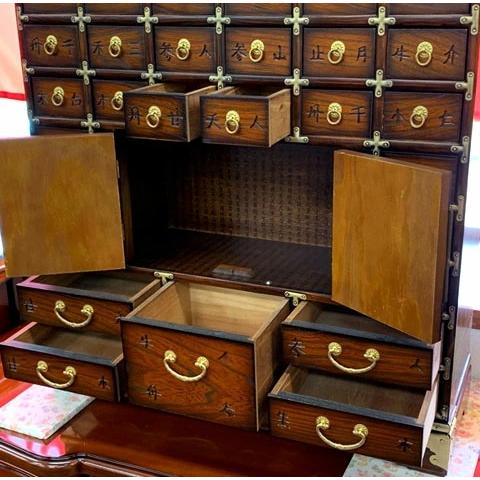 特価！アンティーク調ブラウン李朝式 薬箪笥 李朝家具 けやき造り薬