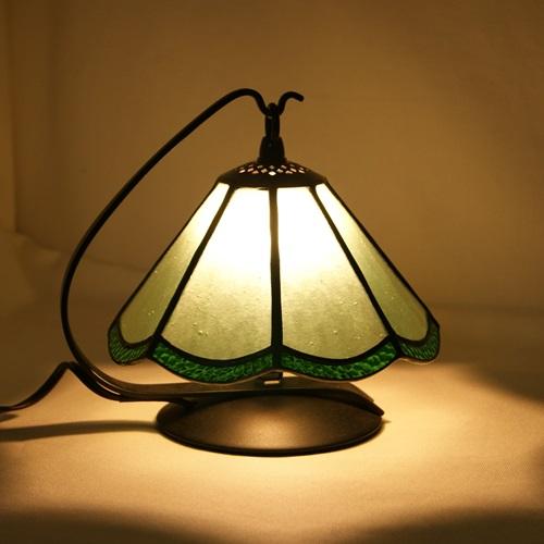 ステンドグラス吊り下げミニランプ・8面体（緑） : ステンドグラス